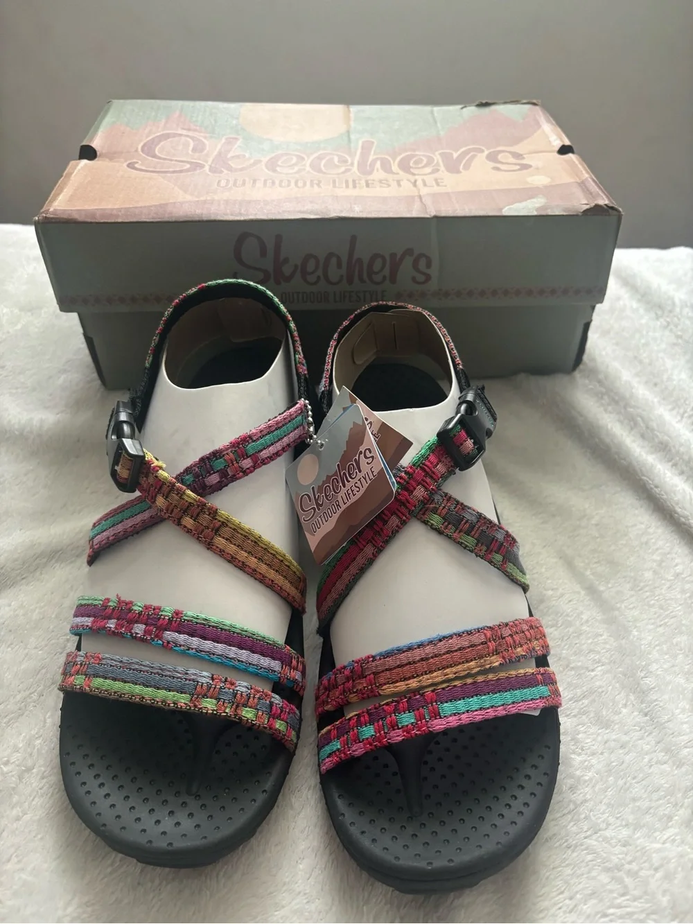 Skechers Women White Sandals with Multicolor Woven Straps Size 9 - Picture 3 of 6